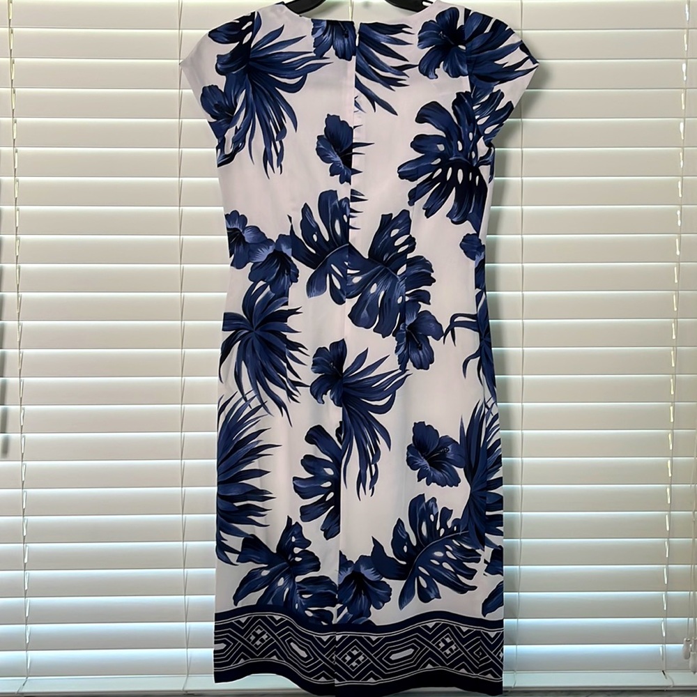 Kasper Floral Dress - Picture 2 of 4